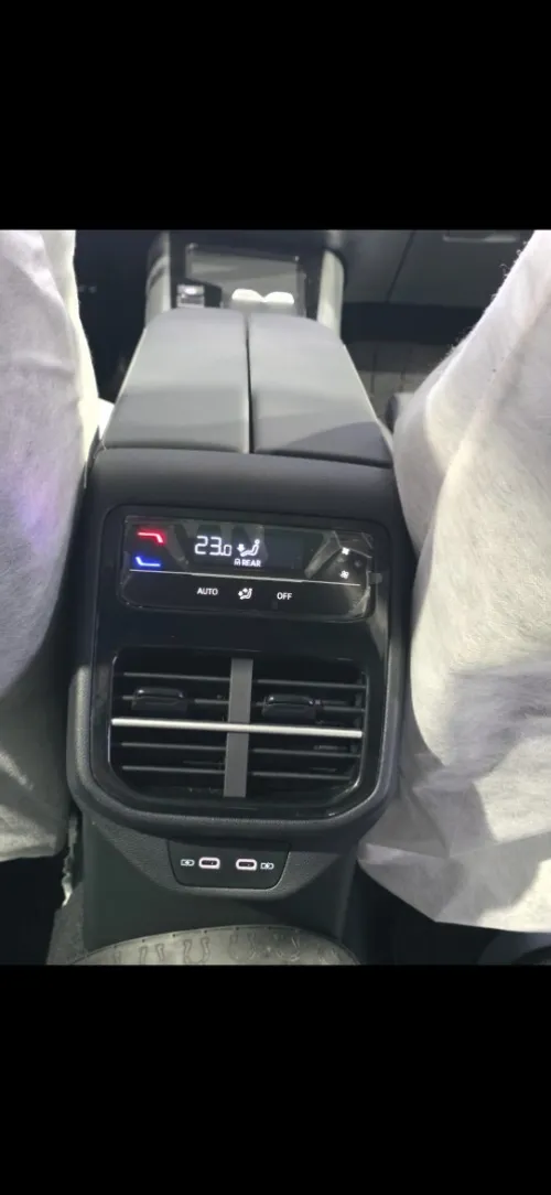 Volkswagen Passat 2025 Pro