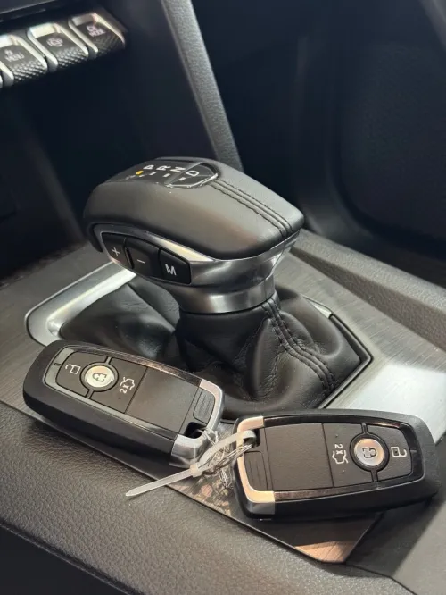 Volkswagen Amarok 2025 Aventura