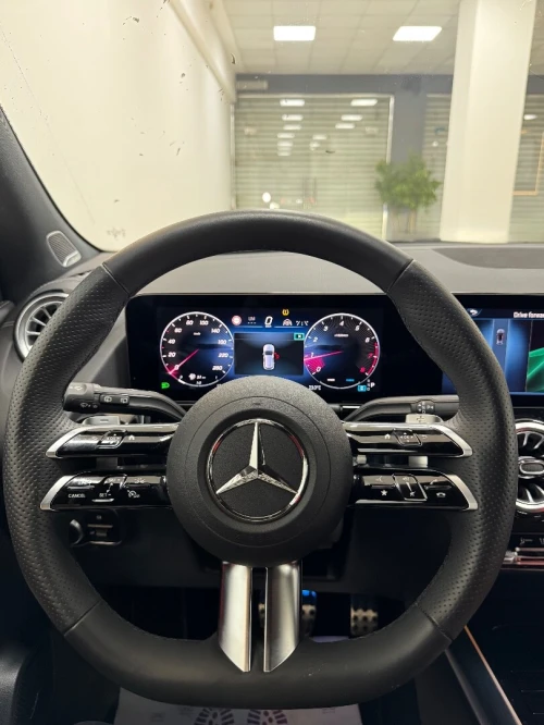 Mercedes GLA 200 2025 