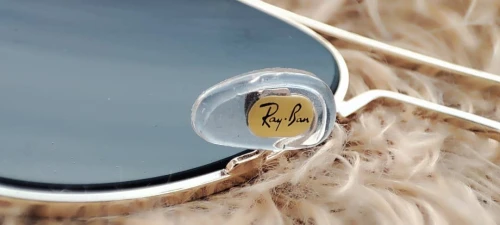 RAY BAN