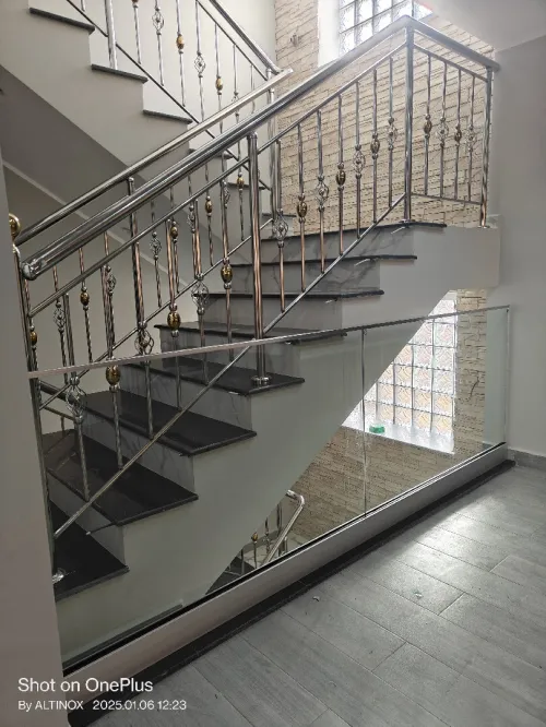 rampe d' escalier en inox