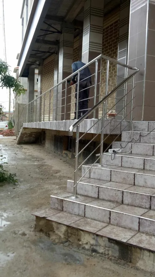 RAMPE D'ESCALIER EN INOX