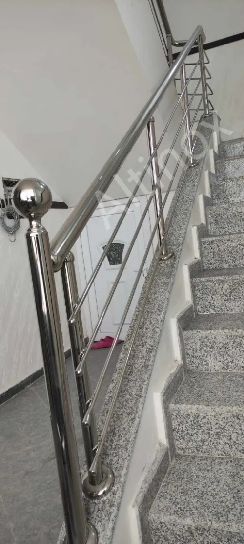 Rampe d'escalier en inox