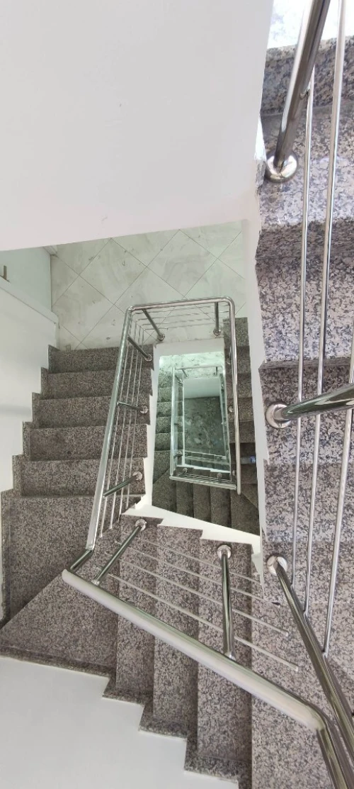 Rampe d'escalier en inox