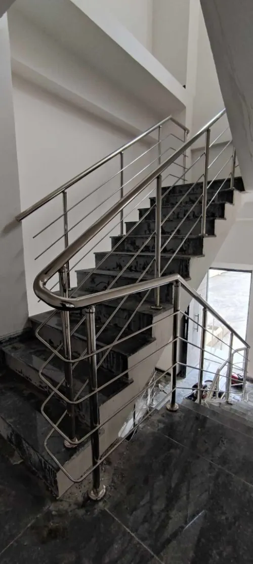 Rampe d'escalier en inox