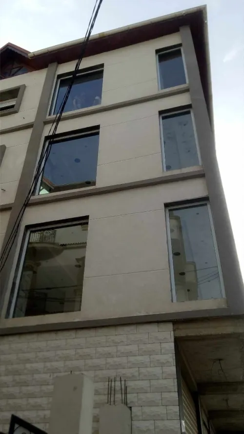 Façade en verre trempé
