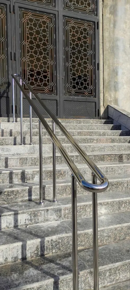 RAMPE D'ESCALIER EN INOX