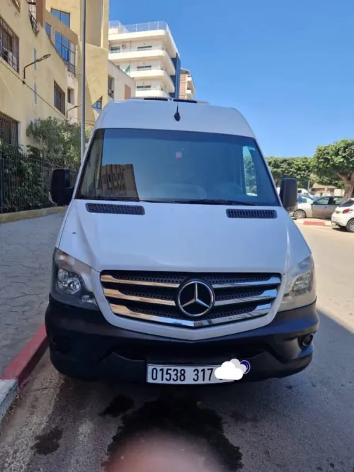 mercides  Fregou Mercedes Benz Sprinter 651 2017