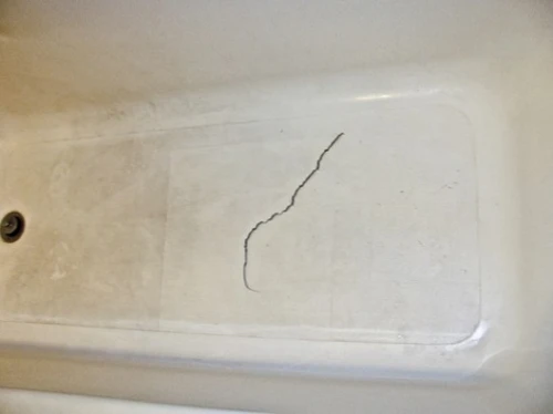 Reparation tt genre de fissure de baignoire et jacuzie