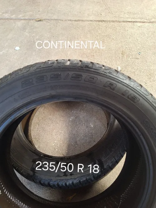 Pneus 215/40R17  Et 235/50R18