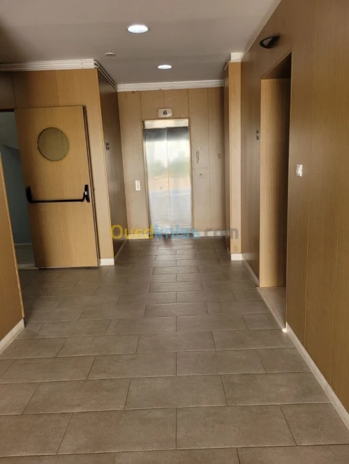 Location Appartement F3 Alger Hydra