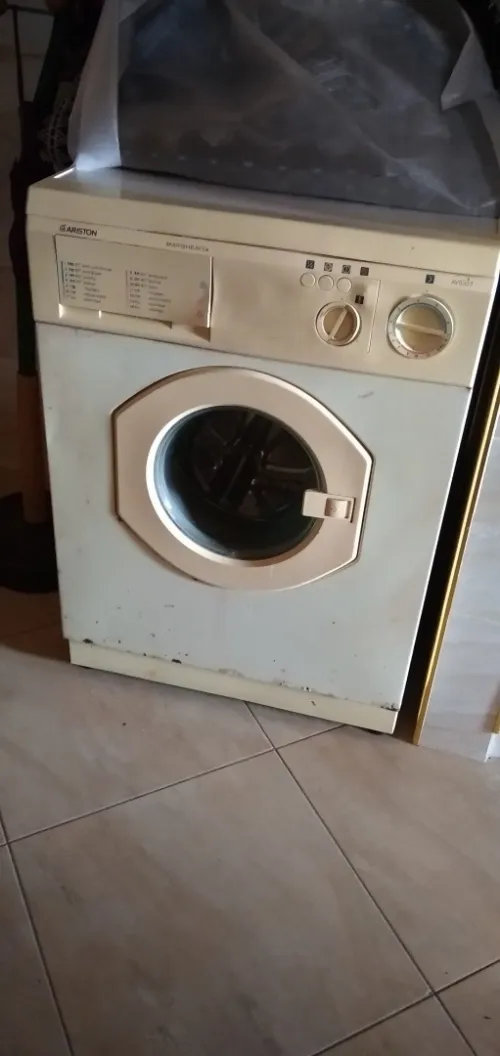 Machine a laver Ariston