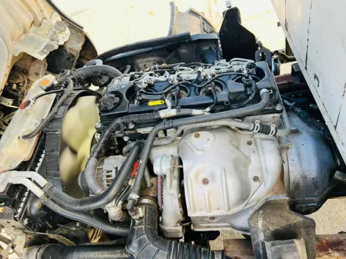 Nissan Nt400 2012