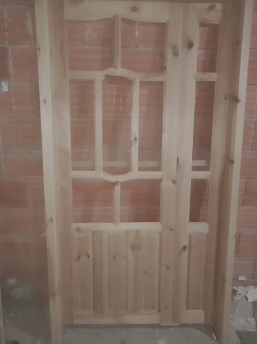 porte salon en bois rouge باب من خشب أحمر