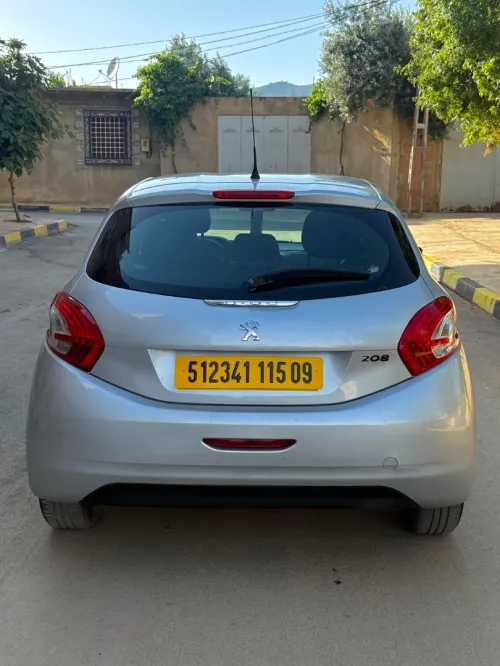 Peugeot 208 2015 Access Facelift