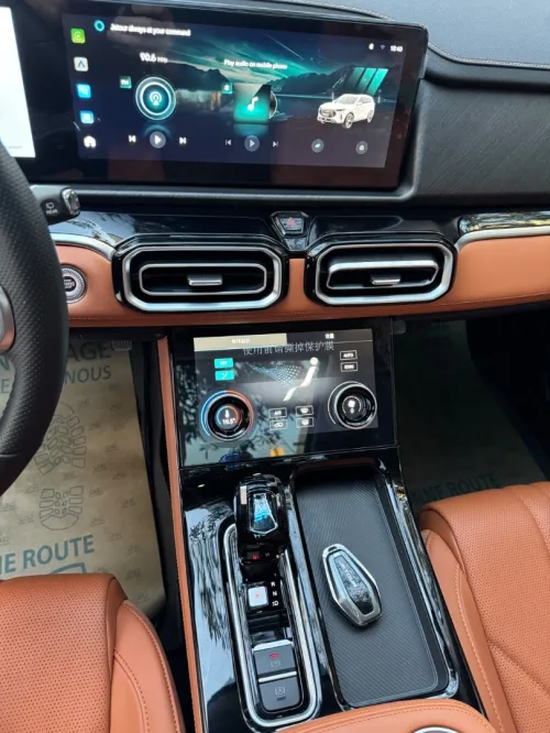 Jetour  X70 PLUS 2025 Luxury Edition 7 places 