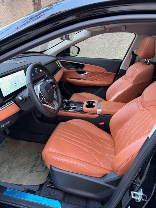 Jetour  X70 PLUS 2025 Luxury Edition 7 places 