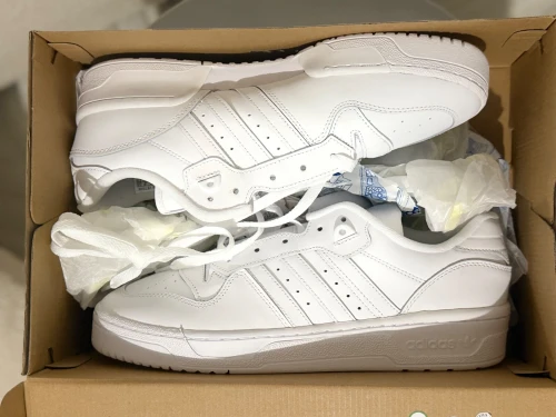 CHAUSSURE ADIDAS ORIGINAL RIVALRY LOW