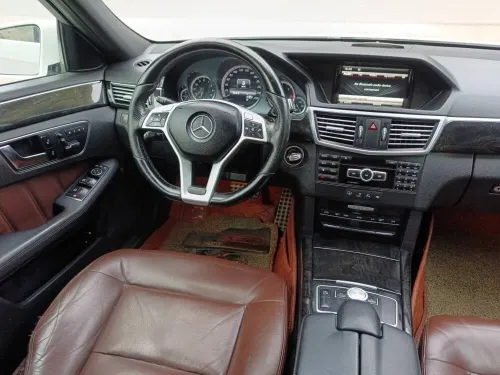 Mercedes Classe E 2013 AVANTGARDE Pack AMG