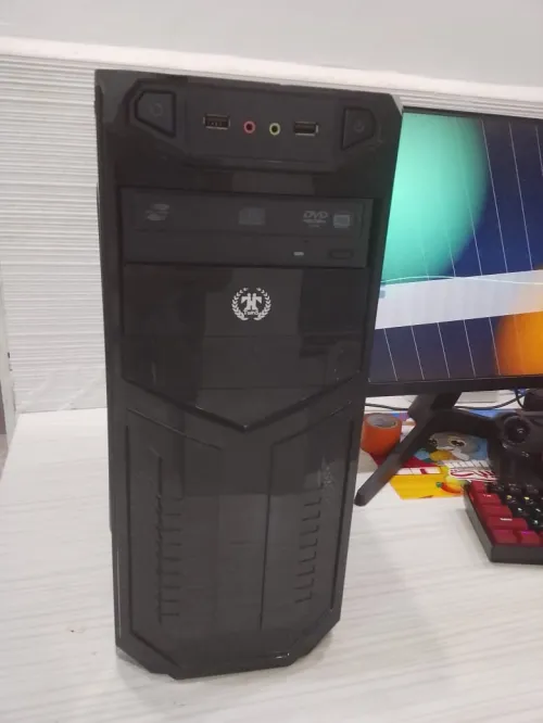 PC DE BUREAU NEUF I3-4150 8g DDR3 SSD windows 11