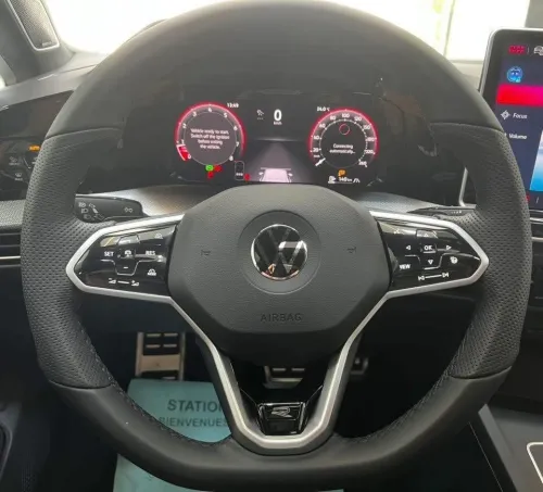 Volkswagen GOLF 8.5 2025 R-line full options