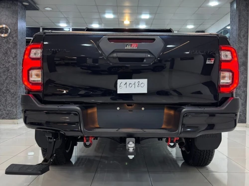 Toyota HILUX 2025 GR FULL OPTIONS