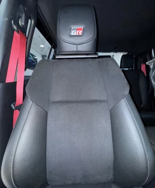 Toyota HILUX 2025 GR FULL OPTIONS