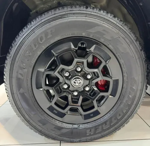 Toyota HILUX 2025 GR FULL OPTIONS