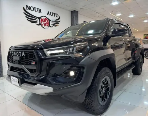 Toyota Hilux 2025 GR full options