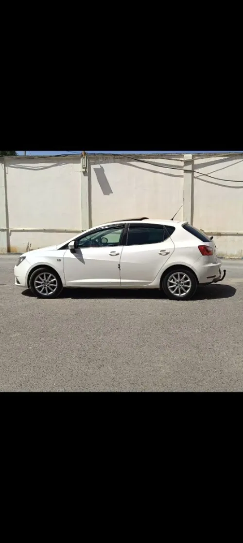 Seat Ibiza 2012 Fully +Toit ouvrant