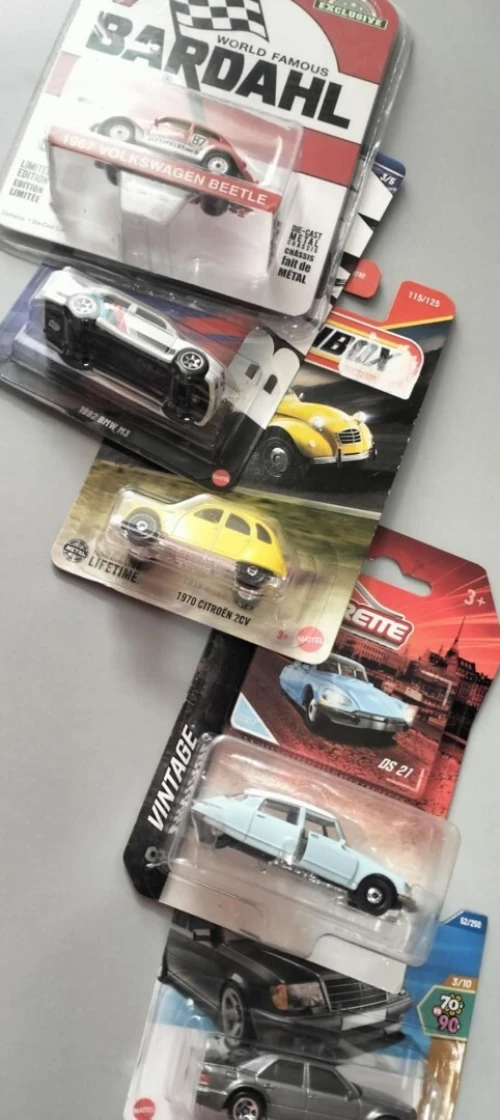 Lot de 5 mini-voitures de collection neuves "Hot Wheels, Matchbox, Majorette" Import Malaisie