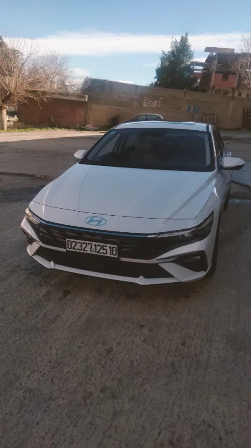 Hyundai Elantra 2025 FULL option