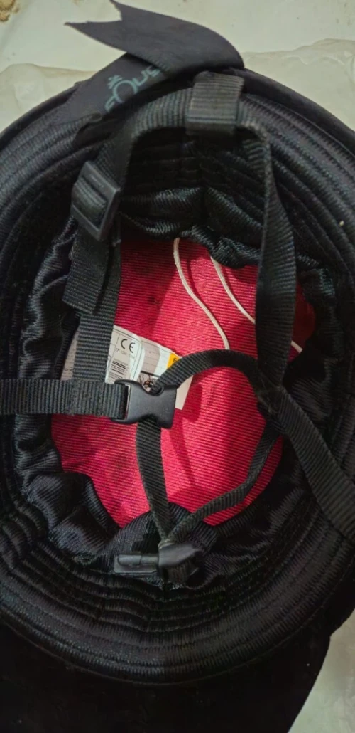 Equipements accessoires et vêtements d'équitation