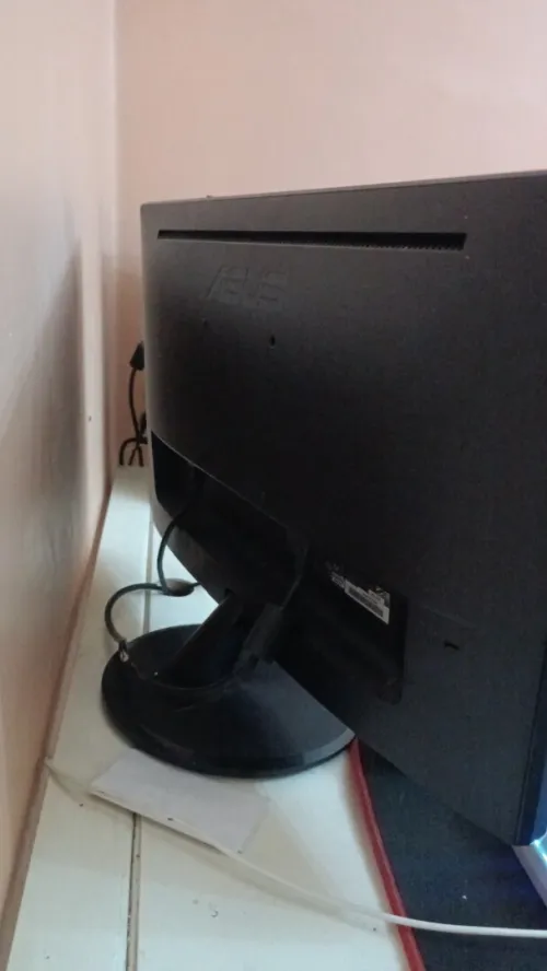 ecran asus vp288he 1080p