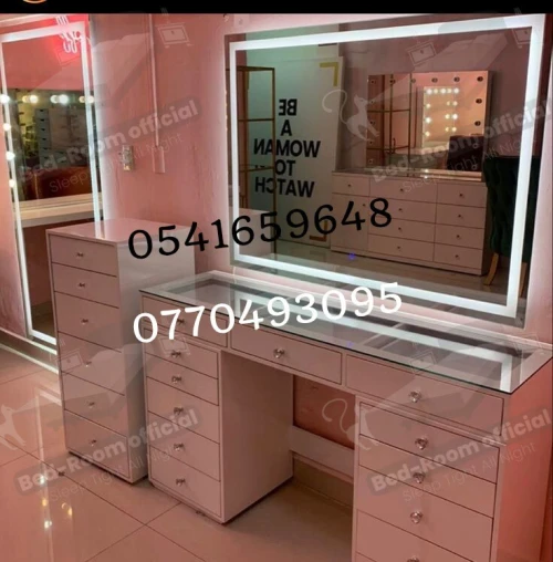 Coiffeuse & Commode