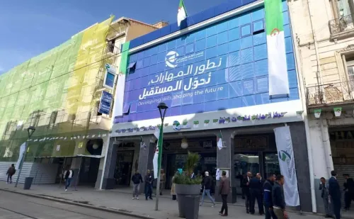 Écran LED Géant et Téléaffichage Dynamique UHD / 4K