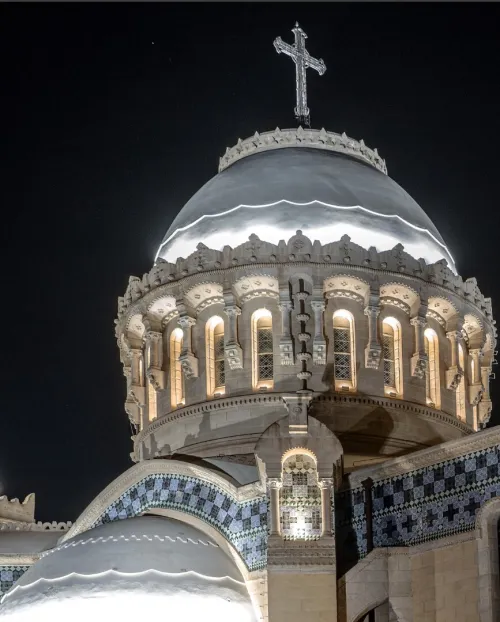 Éclairage Architectural de Façade & Mise en Lumière LED
