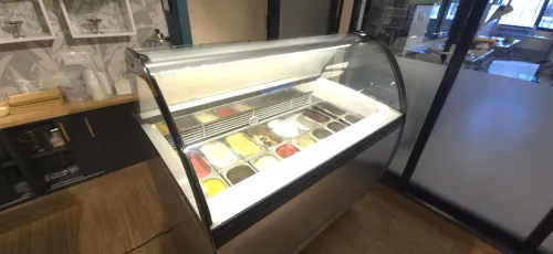 Présentoir à glaces