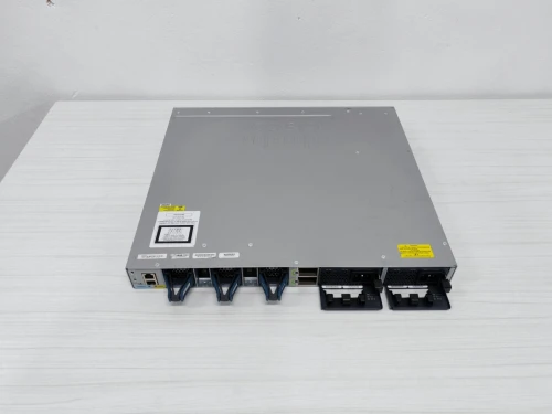 Switch Cisco Catalyst WS-C3850-24P-E | 24 Ports Gigabit PoE+ | 2x SFP+ | 2x SFP - Cisco Catalyst 3850