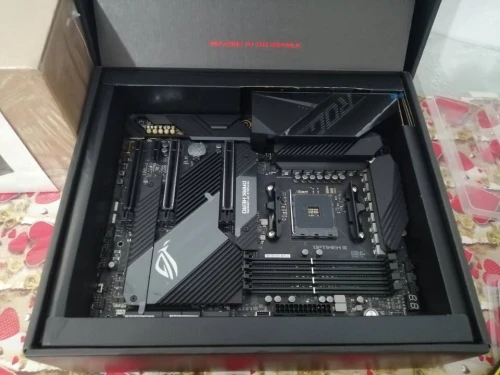 KIT UPGRADE X570 ROG Crosshair VIII Dark Hero + Corsair RGB PRO 32Go+AK 620 Digital+Ryzen 5700x