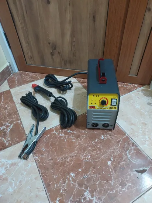 Poste à souder 150A (italy)