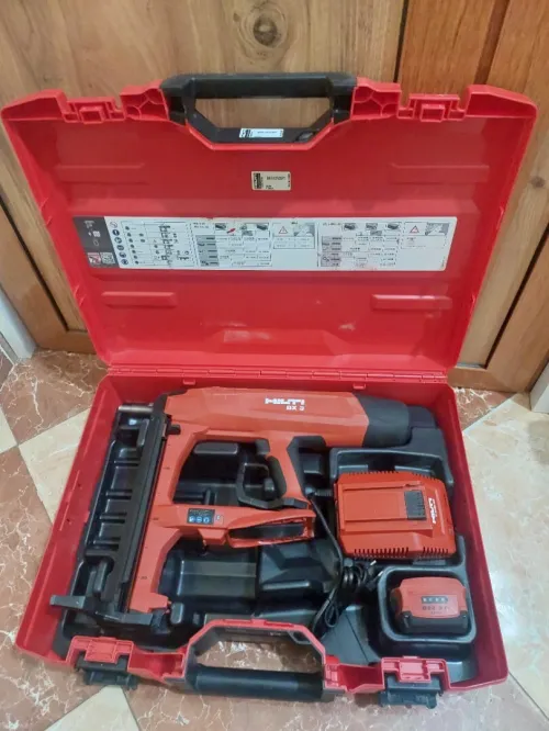 Cloueure Hilti BX 3