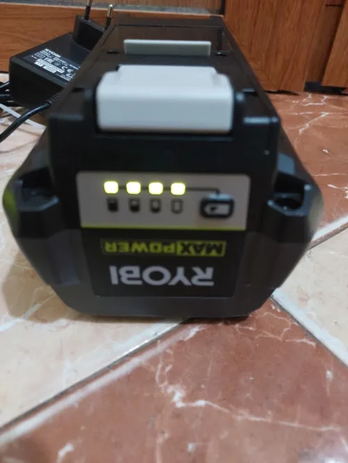 Batterie Ryobi MAX POWER 36v 5Ah + chargeur