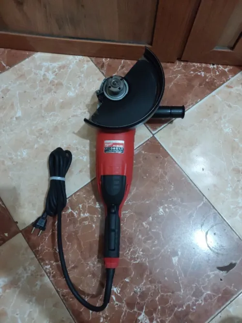 Meleuse Milwaukee 2200w