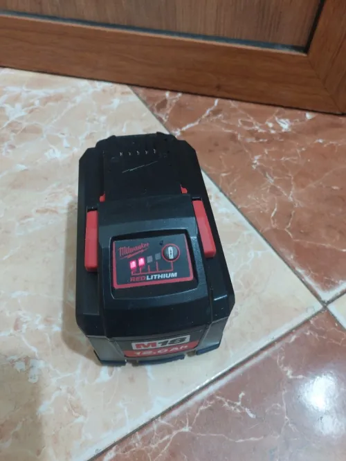Batterie Milwaukee 18v 12Ah