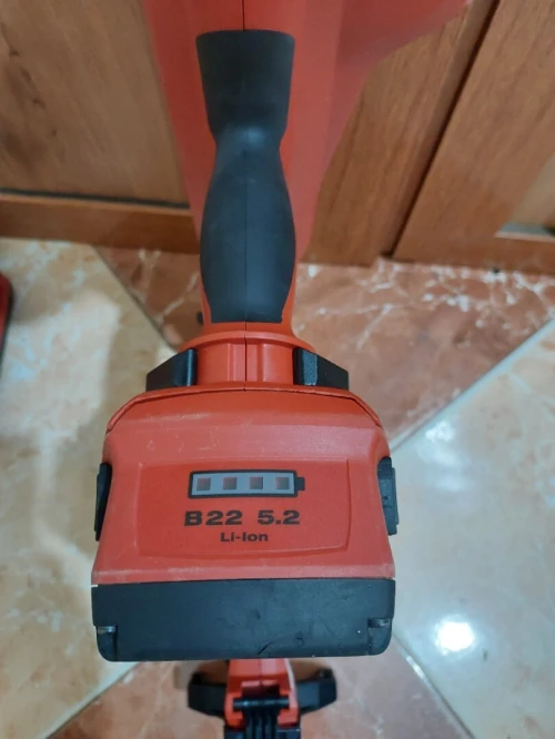 Cloueure Hilti BX 3