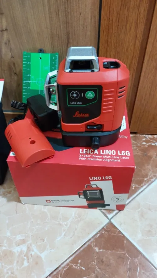 Niveau laser LEICA  3*360 (batterie & pille) - portée : 70m - 2022
