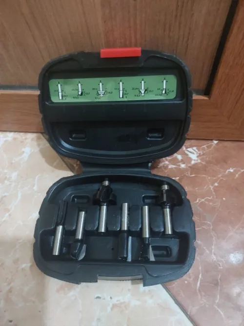 BOSCH Coffret de 6 fraises à bois, diamètre 8mm