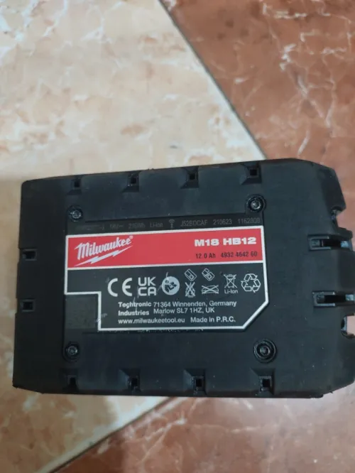 Batterie Milwaukee 18v 12Ah
