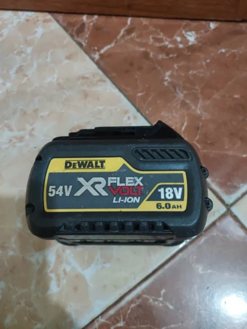 Batterie Dewalt XR FLEX VOLT 18v 54v 6Ah
